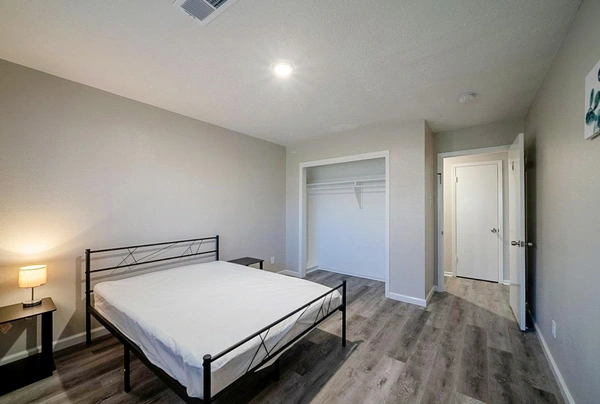 Coliving in Pasadena - Se Houston, Houston