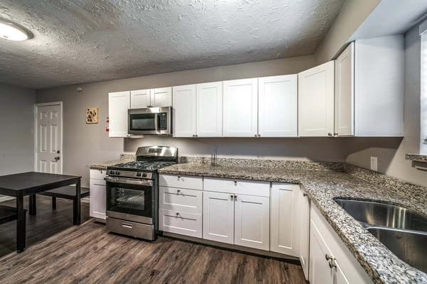 Coliving in Central Southwest - Sw Houston, Houston