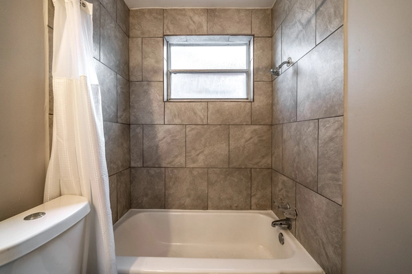 Coliving in Central Southwest - Sw Houston, Houston