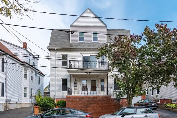 Coliving in Davis Square - Somerville, Boston