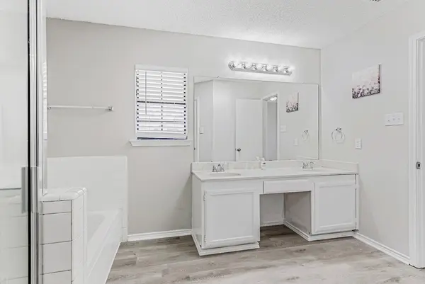 Coliving in White Settlement - Forth Worth, Dallas