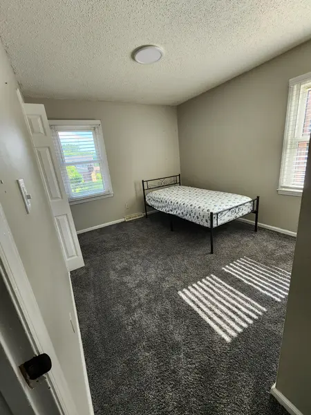 Coliving in Eastway - East Charlotte, Charlotte