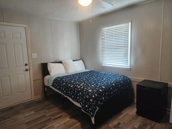 Coliving in Eastway - East Charlotte, Charlotte