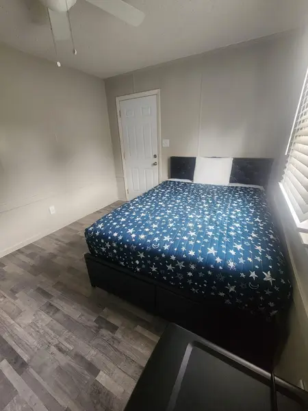 Coliving in Eastway - East Charlotte, Charlotte