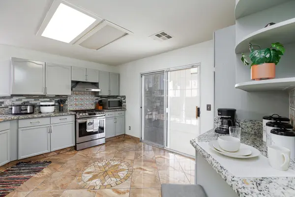 Coliving in North Las Vegas - North Las Vegas, Las Vegas