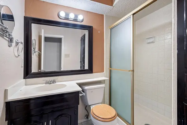 Coliving in Garland - Ne Dallas, Dallas