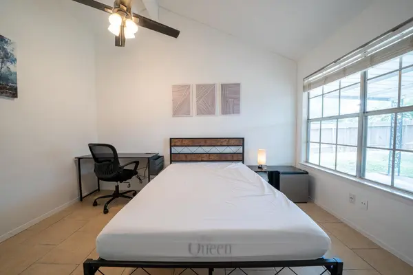 Coliving in Far West Side - West SATX, San Antonio