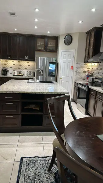 Coliving in Jersey Village - Nw Houston, Houston