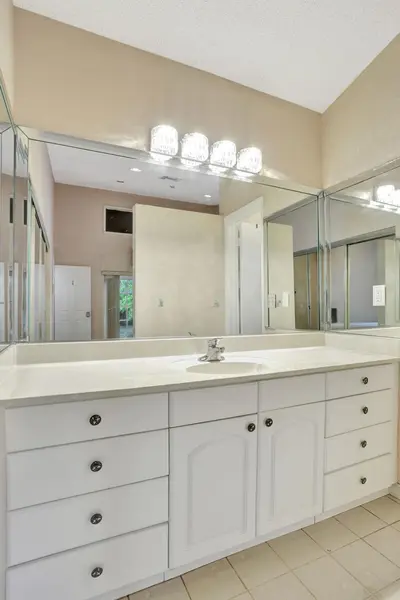 Coliving in Lauderhill - Broward County, Miami