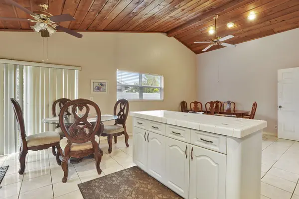 Coliving in Lauderhill - Broward County, Miami