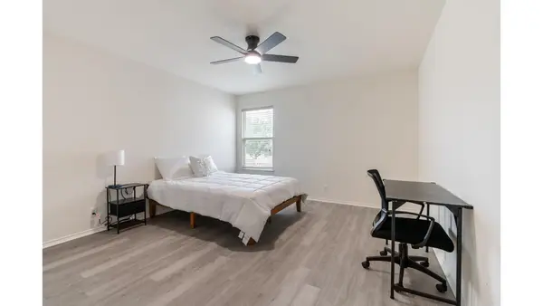Coliving in Pecan Valley - South SATX, San Antonio