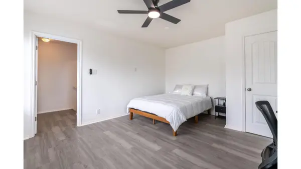 Coliving in Pecan Valley - South SATX, San Antonio