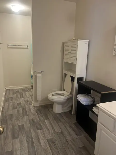 Coliving in Greater Greenspoint - Ne Houston, Houston