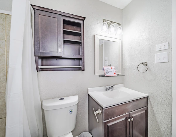 Coliving in Wolf Creek - Sw Dallas, Dallas