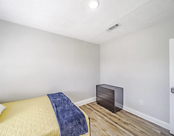 Coliving in Wolf Creek - Sw Dallas, Dallas