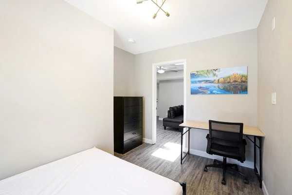 Coliving in Glendale - NW Valley, Phoenix