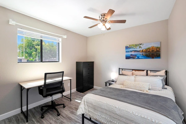 Coliving in Glendale - NW Valley, Phoenix