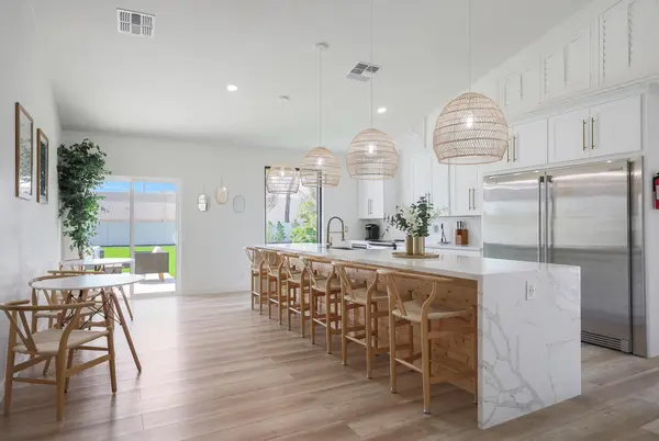 Coliving in Glendale - NW Valley, Phoenix