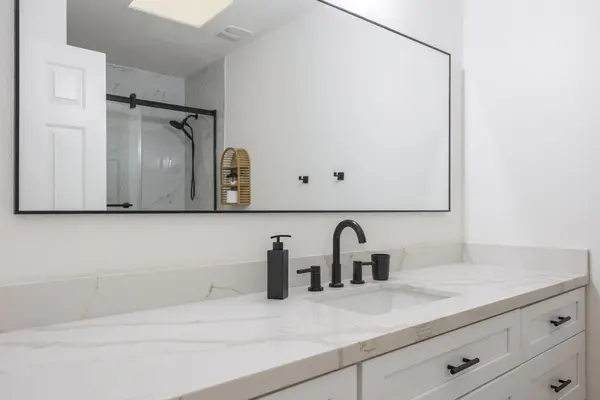 Coliving in Glendale - NW Valley, Phoenix