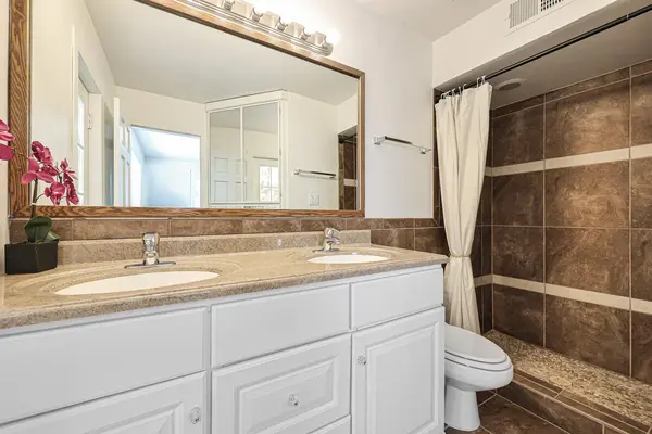 Coliving in Mesa - SE Valley, Phoenix