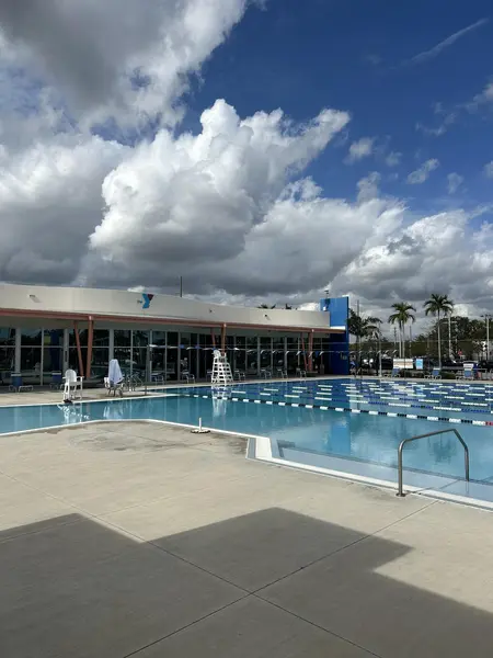 Coliving in Hallandale Beach - Broward County, Miami