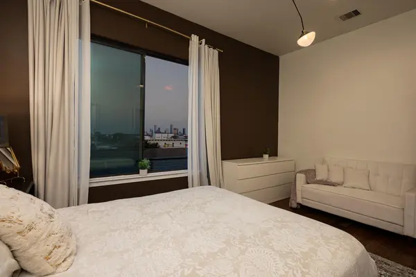 Coliving in Washington Ave. / Memorial Park - Inner Loop, Houston