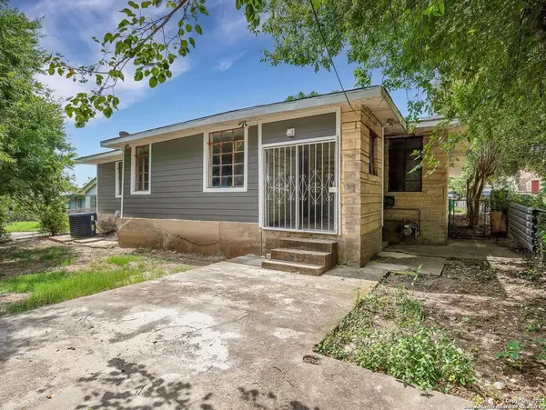 Coliving in Coliseum Willow Park - East SATX, San Antonio