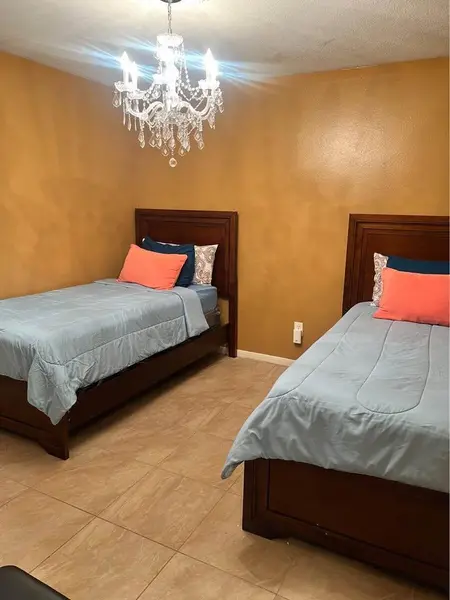 Coliving in Spring - Ne Houston, Houston