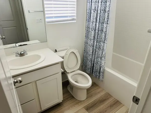 Coliving in Perris - Inland Empire, Los Angeles