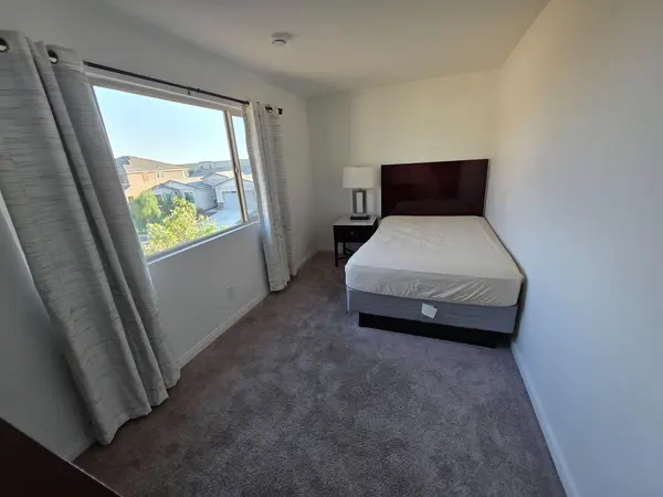 Coliving in Perris - Inland Empire, Los Angeles