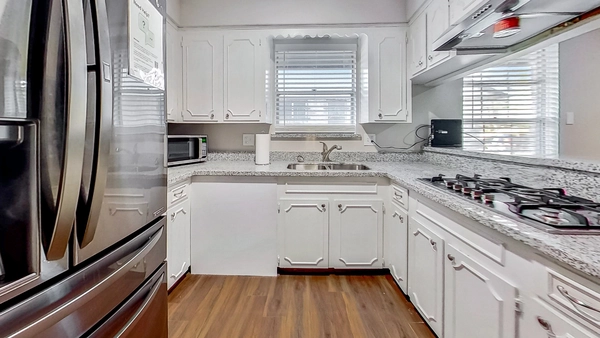 Coliving in Greater Greenspoint - Ne Houston, Houston