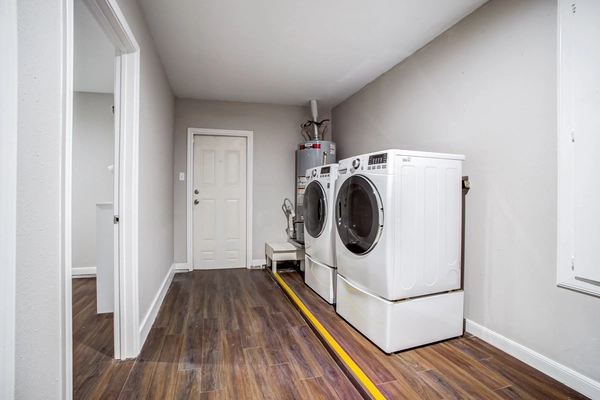 Coliving in Greater Greenspoint - Ne Houston, Houston