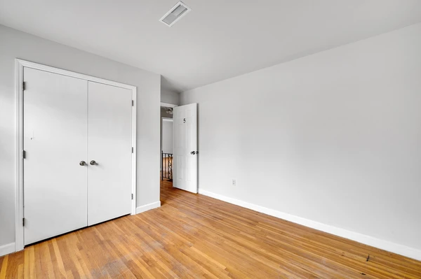 Coliving in Eastway - East Charlotte, Charlotte