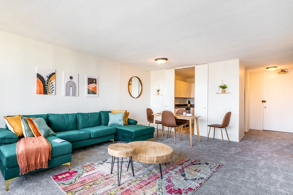 Coliving in Magnificent Mile - Central, Chicago