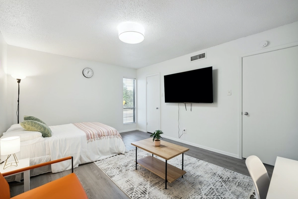 Coliving in Hyde Park ATX - Central Austin, Austin