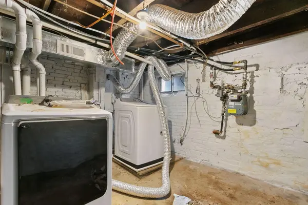 Coliving in Fells Point - Baltimore Metro Area, Washington DC