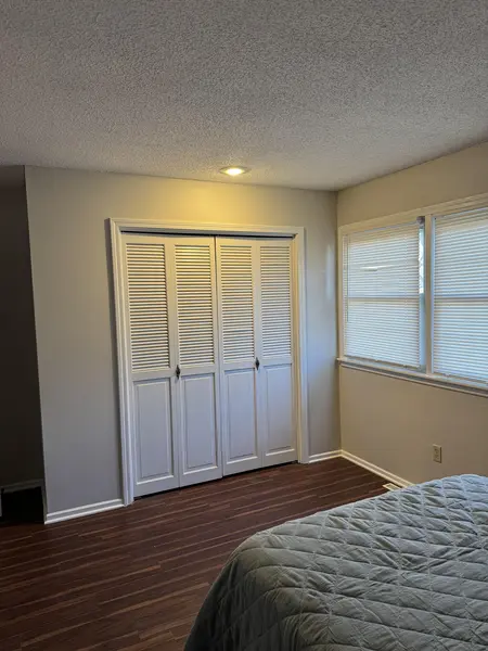 Coliving in Blue Springs - Outer KCMO, Kansas City