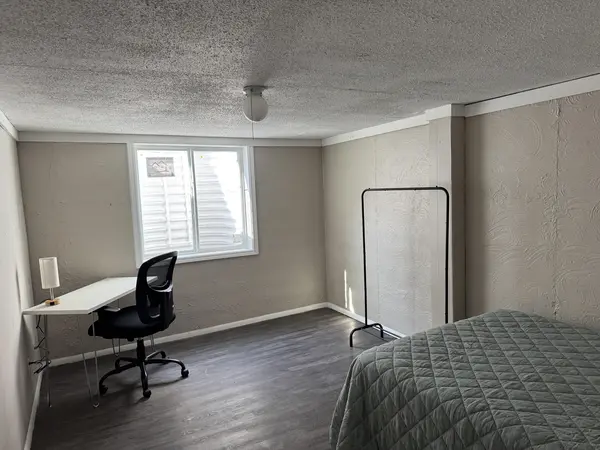 Coliving in Blue Springs - Outer KCMO, Kansas City