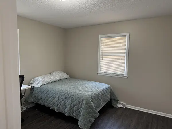 Coliving in Blue Springs - Outer KCMO, Kansas City