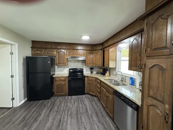 Coliving in Blue Springs - Outer KCMO, Kansas City