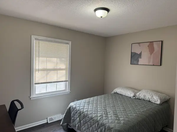 Coliving in Blue Springs - Outer KCMO, Kansas City