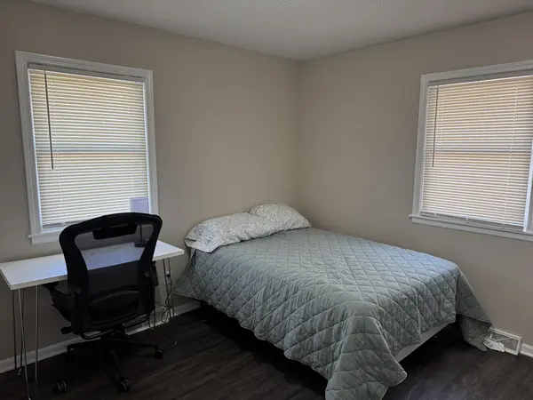 Coliving in Blue Springs - Outer KCMO, Kansas City