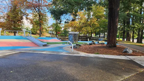 Coliving in Lents - SE Portland, Portland