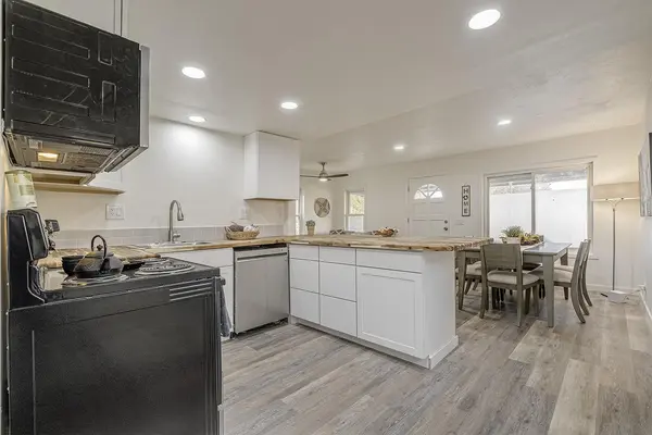 Coliving in Lents - SE Portland, Portland