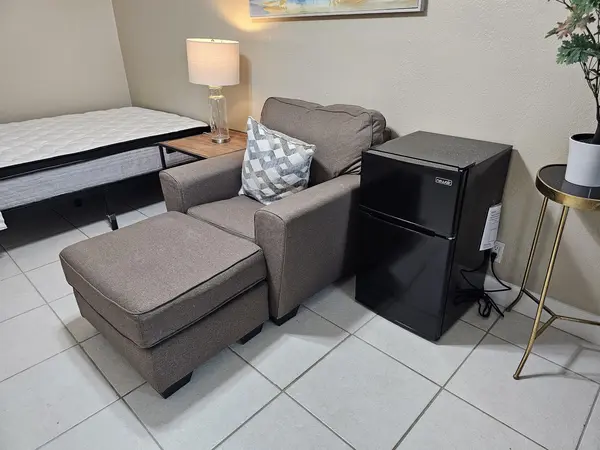 Coliving in Oakland Park - Broward County, Miami