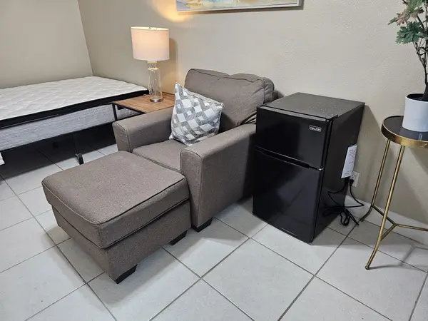 Coliving in Oakland Park - Broward County, Miami