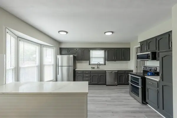 Coliving in Blue Springs - Outer KCMO, Kansas City