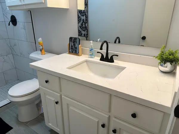 Coliving in The Woodlands - Nw Houston, Houston