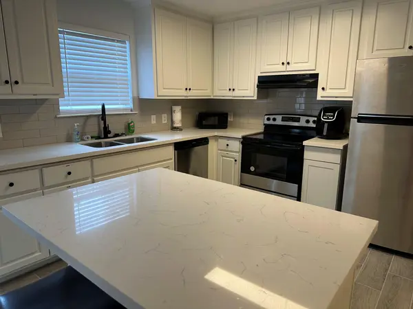 Coliving in The Woodlands - Nw Houston, Houston