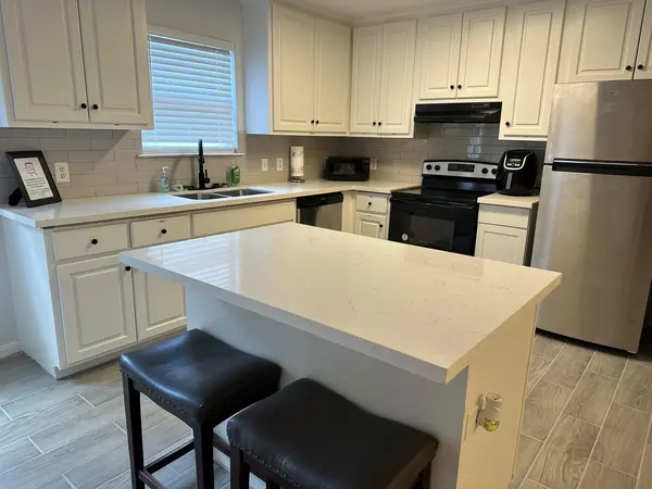 Coliving in The Woodlands - Nw Houston, Houston